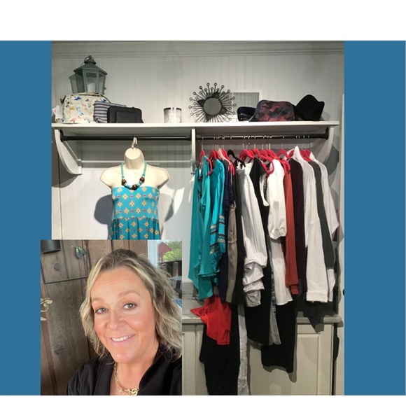 ‼️@kerryskloset77 I AM LIVE!!! ACTIVEWEAR $5 to $15❣️❣️ - Picture 4 of 9